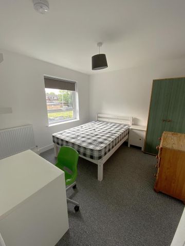 3 bedroom apartment to rent - Photo 3