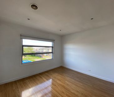 1/28 Pickett Street, Reservoir VIC 3073 - Photo 1
