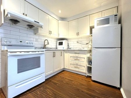 For Lease - 660 1/2 Bloor Street, Toronto, Ontario - Photo 4