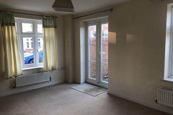 Washington Drive - Photo 1