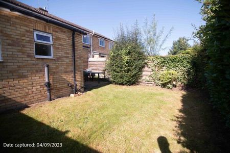 14 Brentwood Crescent - Photo 2