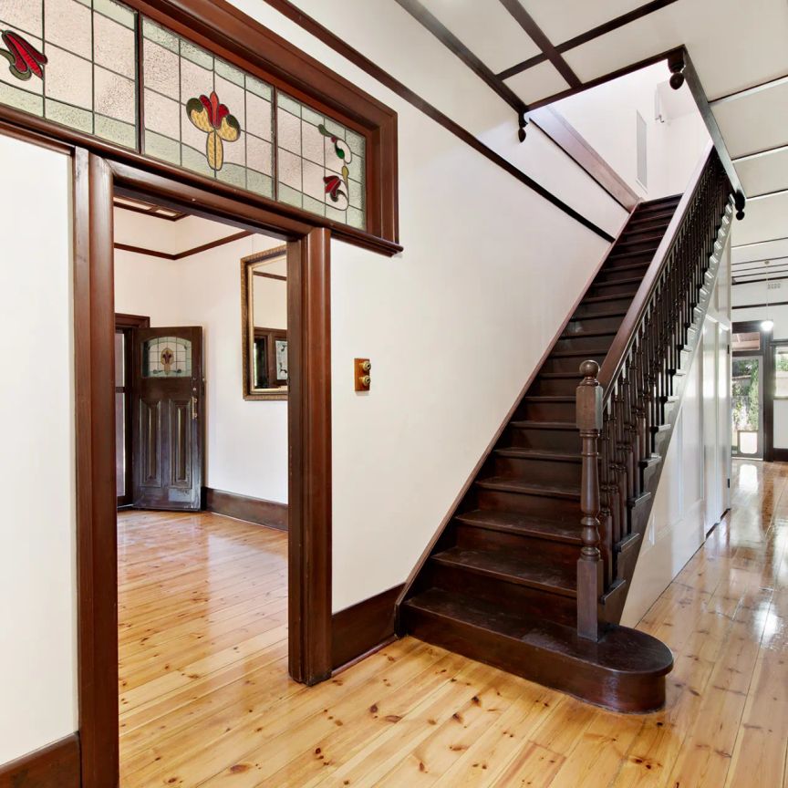Grand and elegant haven in a prized pocket of Hawthorn - Photo 1