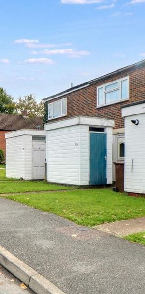 3 bedroom end of terrace house to rent - Photo 1