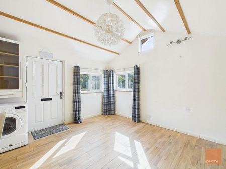 1 bedroom detached house to rent - Photo 4