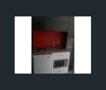 Furnished STUDIO APARTMENT - 250m from Melbourne University - Photo 2