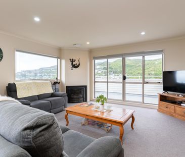 11 Birch Street, Johnsonville - Photo 3
