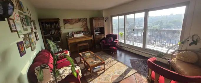 Furnished 2 Bed, 1 Bath Condo | 802 - 1335 12 Ave SW, Calgary - Photo 1