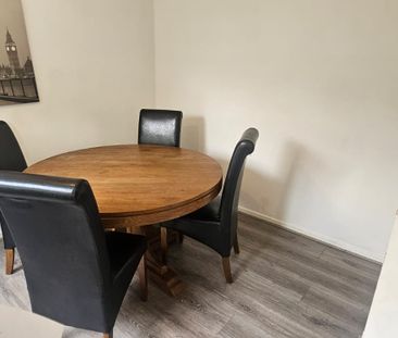 5 Bed - 63 Estcourt Terrace, Headingley, Leeds - LS6 3EY - Student - Photo 1