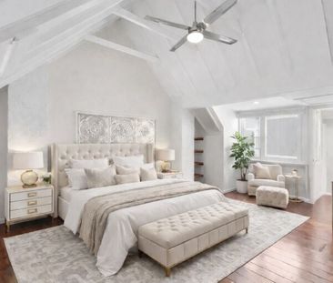 Renovated, Sun-Filled Family Terrace with Secure Parking - Photo 4