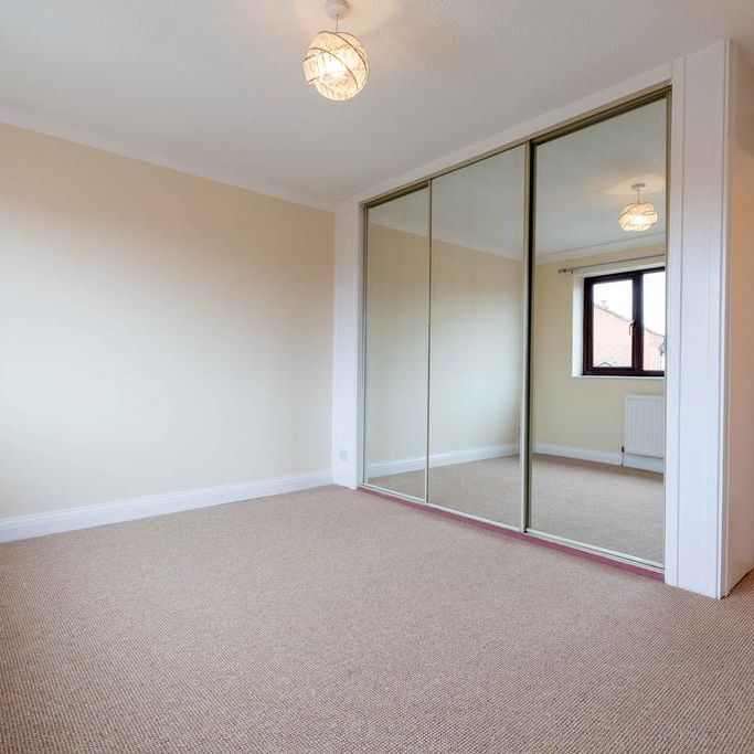 4 bedroom detached house to rent - Photo 1