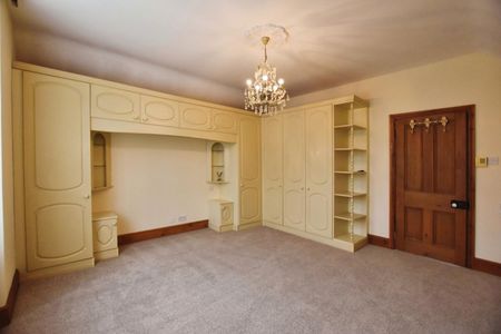 3 bedroom House To Let - Photo 2