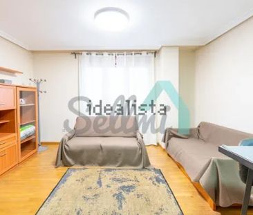 Alquiler de piso en Avenida del Mar - Foto 1