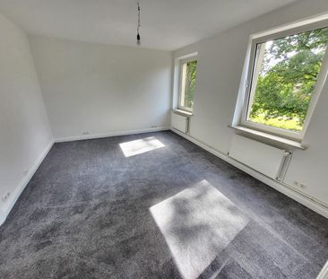 Gepflegte 3-Zimmer-Wohnung mit neuer EBK & Gartennutzung in Lübeck ... - Photo 2