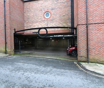 St. Martins Walk, Dorking - 1 bedroomProperty for lettings - Seymours - Photo 4