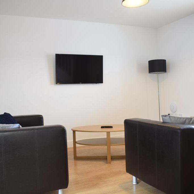 2 bedroom townhouse to rent - Photo 1