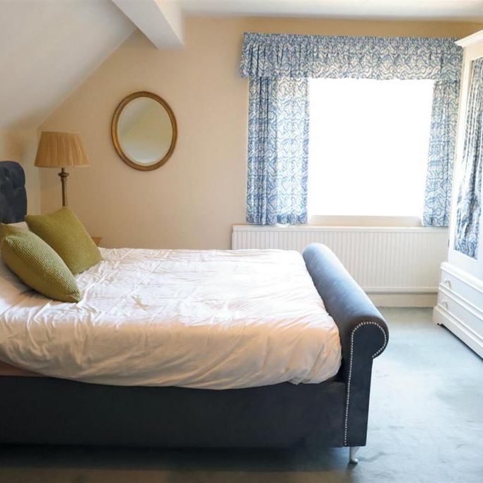 2 bedroom cottage to rent - Photo 1