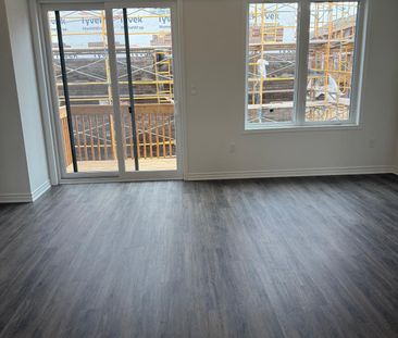 For Lease - 29 Yellow Rail Crescent, Brampton, Ontario - Photo 5