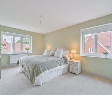 3 bedroom detached house to rent - Photo 4