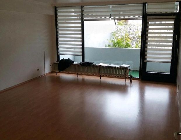 2 Zimmer mit Balkon + Aufzug Krefeld City - Photo 1