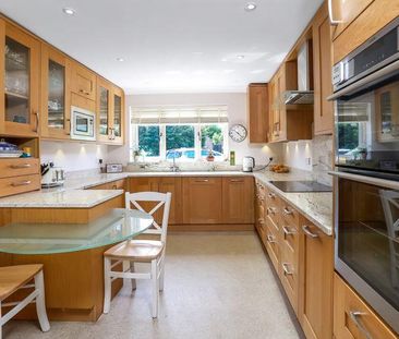 4 bedroom detached house to rent - Photo 4