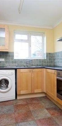 Lark Avenue, Staines-upon-thames, TW18 - Photo 1