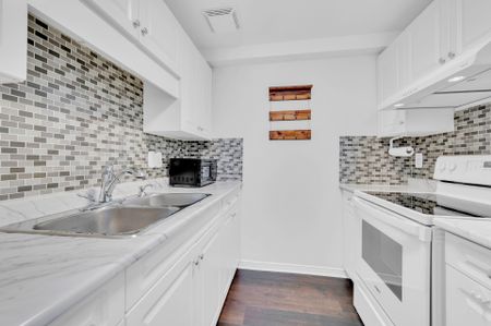 For Lease - 25 Metcalfe Street Unit# B, Quinte West, Ontario - Photo 4