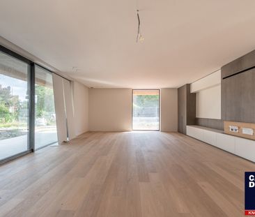 Alleenstaande energiezuinig en uitzonderlijk afgewerkte nieuwbouwvilla - Foto 2
