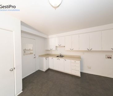767 Place-Philippe - Photo 1