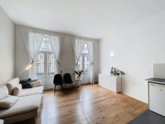 Appartement te huur - Photo 1
