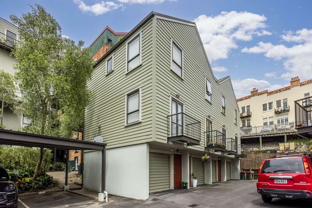 Fringe Area Townhouse - Photo 1