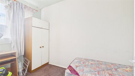3 Bedroom House - Photo 4