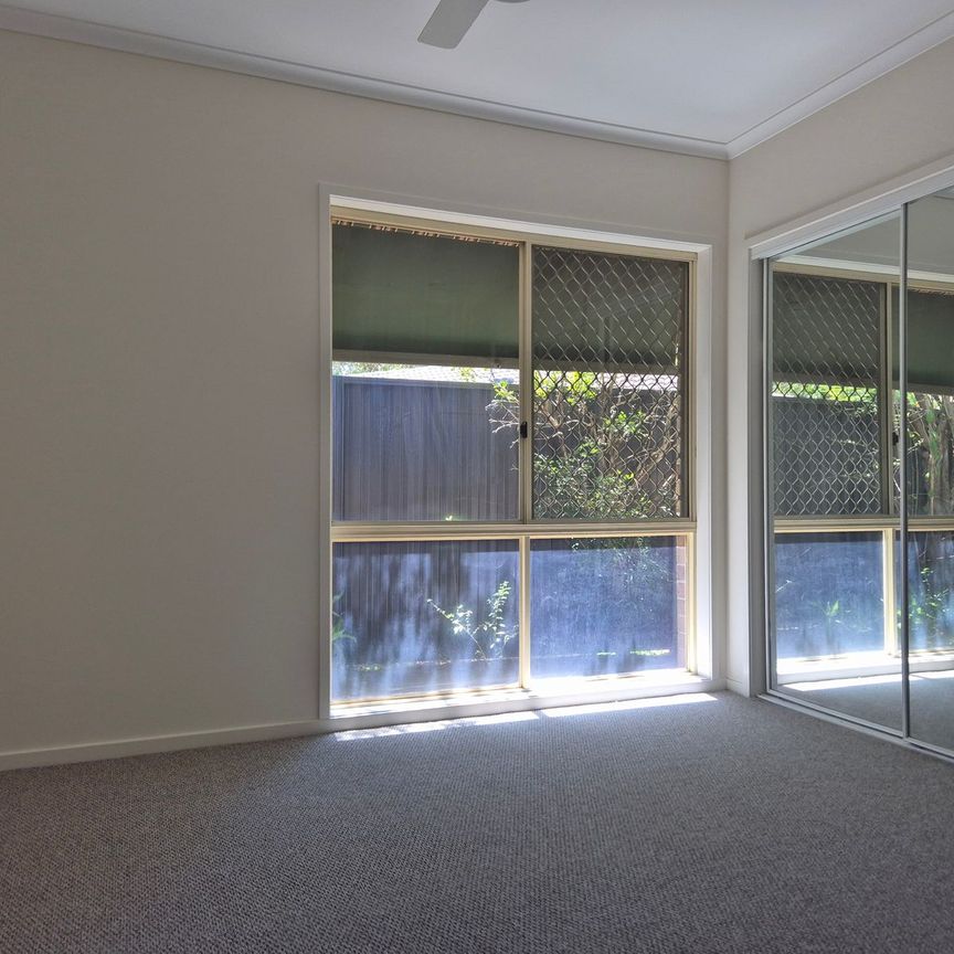 FRESHLY RENOVATED FAMILY FRIENDLY THREE BEDROOM HOME IN SORT AFTER AREA OF ROBINA - Photo 1