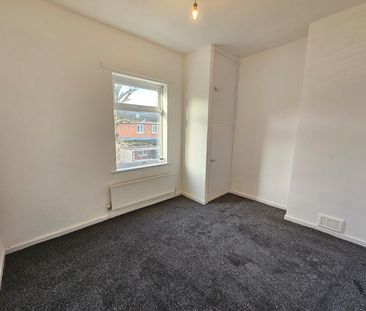 2 Bed Terraced House, Cobden Street, M9 - Photo 5