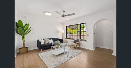 Stylishly Refurbished 3 Bed Homette in a Quiet, Leafy City-Fringe Pocket - Photo 2