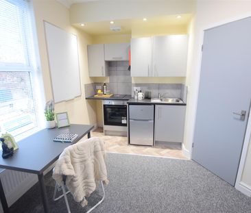 157 Carholme Road - Studio 3 - Photo 4