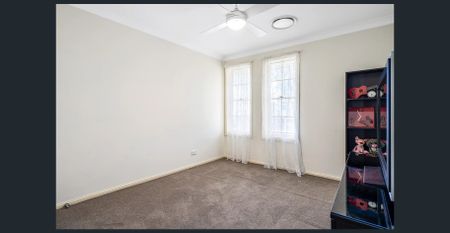 Stylish 4-Bedroom Family Home for Lease in The Ponds - Photo 3