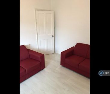 4 bedroom terraced house to rent - Photo 1