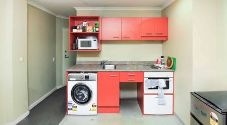 Central location studio apartment - Photo 3