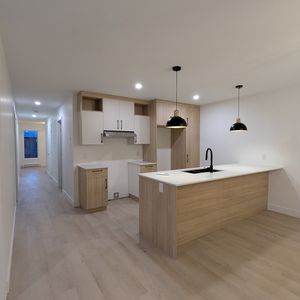 5 1/2 MAINTENANT OU JUILLET - 1238$ - Photo 2