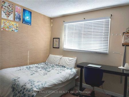 For Lease - 880 Leslie Valley Drive Unit# Main & 2nd, Newmarket, Ontario - Photo 4