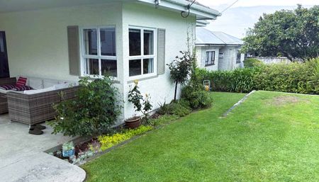3 BEDROOM - TE AWAMUTU - Photo 3