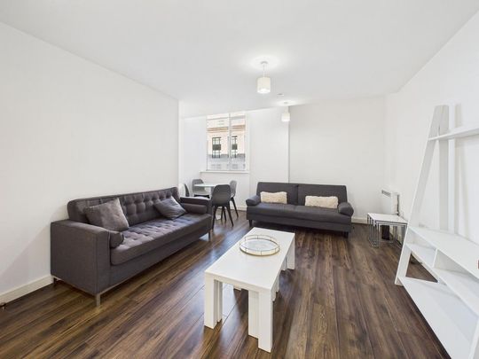 1 bedroom flat to rent - Photo 1