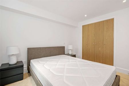 One bedroom recently refurbished property in an excellent location. - Photo 5