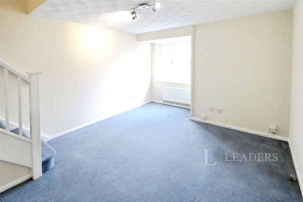 2 bedroom house to rent Twigden Court, Mount Pleasant Road, Luton, LU3 - Photo 1