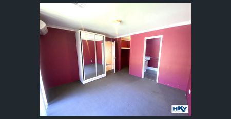 GREAT CORNER LOCATION ! - Photo 4