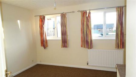 2 bedroom terraced house to rent - Photo 3
