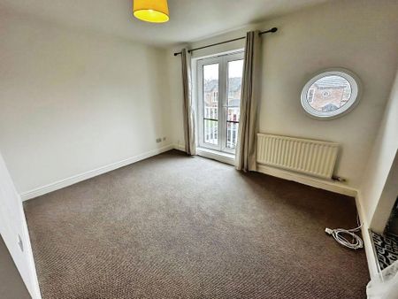 3 bedroom semi-detached house to rent - Photo 3