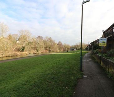 2 bedroom semi-detached house to rent - Photo 2