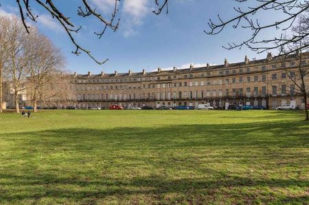 Norfolk Crescent, BA1 - Photo 3