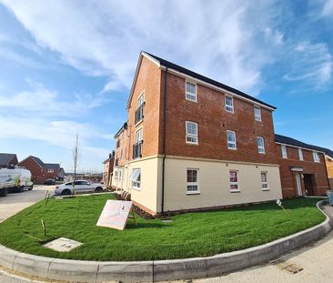 2 bed flat to rent in Stevenson court, Tabitha close, Poole, BH15 4FT - Photo 3